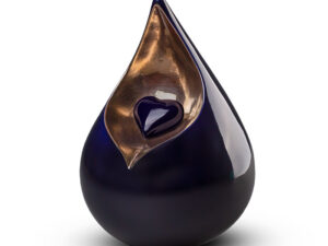 FPU 001 Ceramic urn Celest