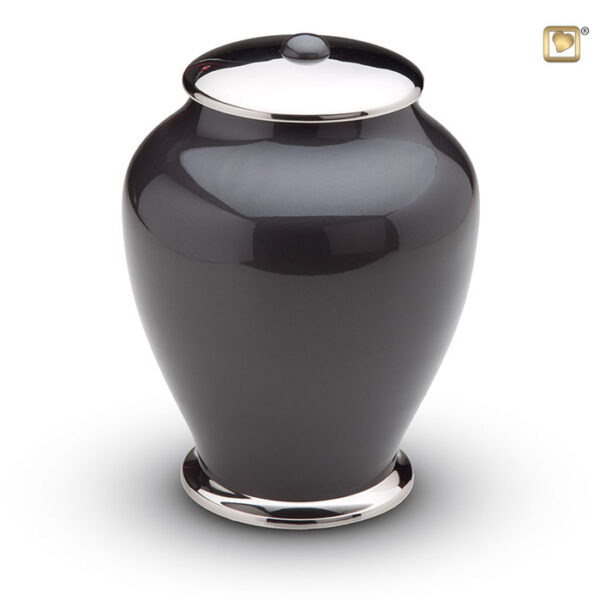 A520 Brass urn Simplicity