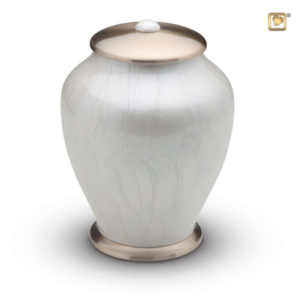 A522 Brass urn Simplicity
