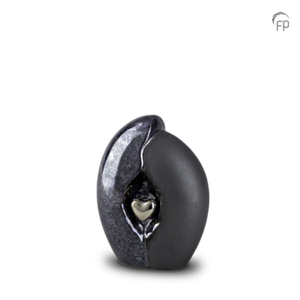 KU 010 S Ceramic small urn