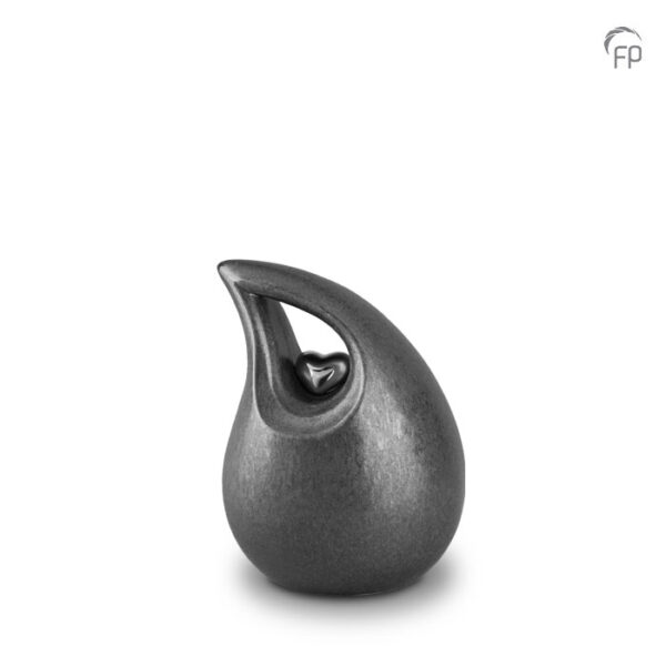 KU 018 S Ceramic small urn