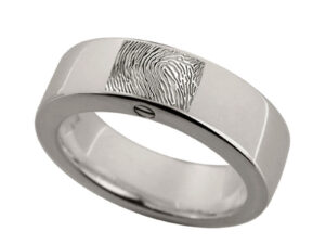 R 033.6_FP - Ash jewellery ring glossy with fingerprint
