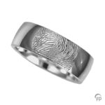 RF 04.7 - Ring glossy with fingerprint