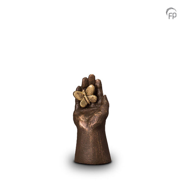 UGK 006 A Ceramic urn bronze