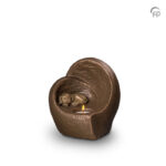 UGK 216 Ceramic pet urn bronze