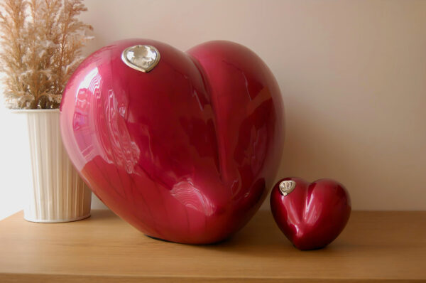 A1000 LoveHeart Adult Urn Pearl Red & Pol Silver w.Crystal 4.2 ltr