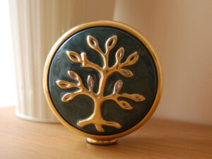 A1100 Tree of Love Standard Adult Urn Pearl Green & Pol Gold - Image 1